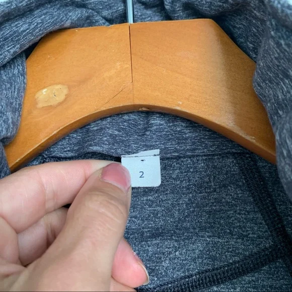 Lululemon Run Dash Pullover Half Zip Jacket size 2 - Picture 10 of 10